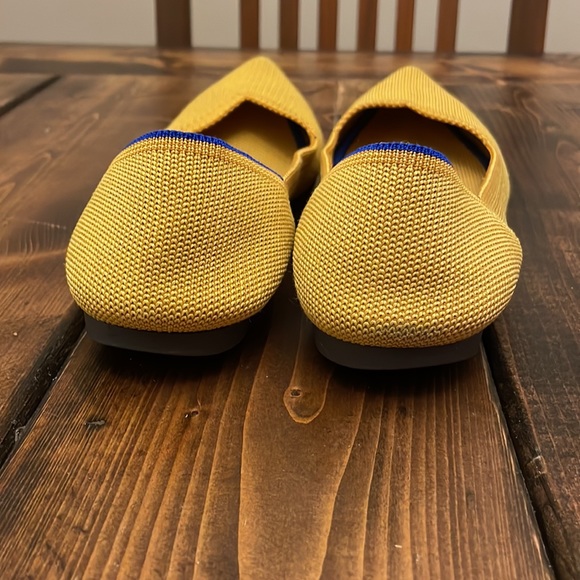 Rothy’s pointed toe flat. Yellow. Size 8 - Picture 2 of 7